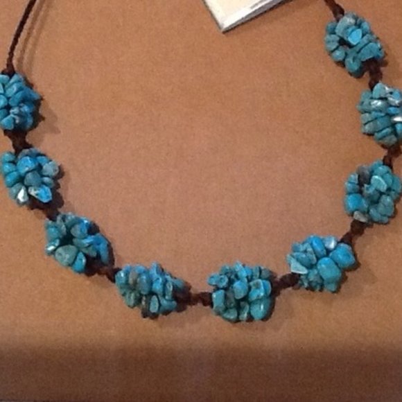 Faux Turquoise 18" Necklace - Picture 2 of 3